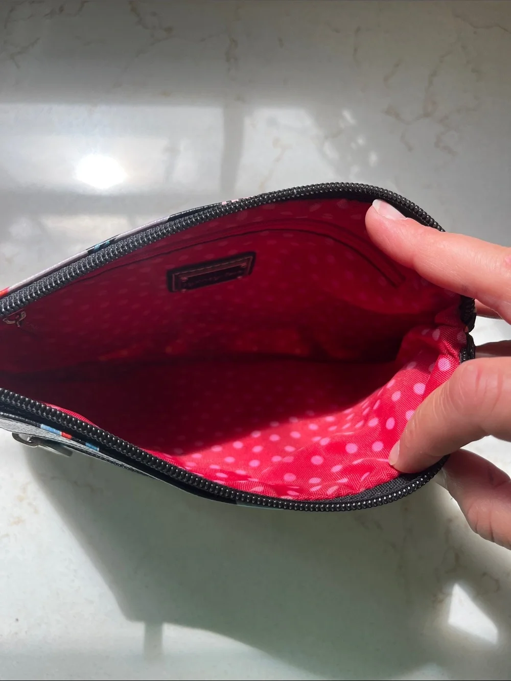 Sydney Love Black Multicolor Fashion-Figure Cosmetic Bag